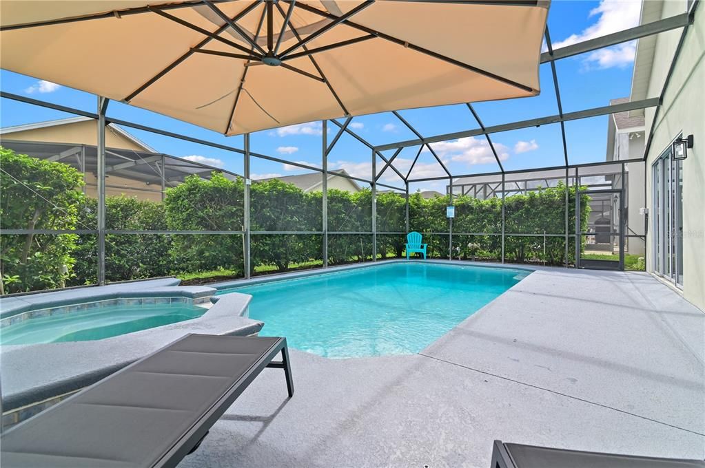 For Sale: $529,000 (6 beds, 4 baths, 2934 Square Feet)