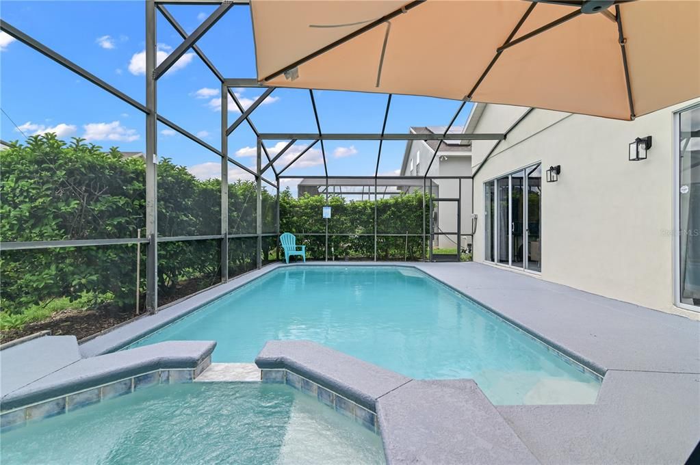 For Sale: $529,000 (6 beds, 4 baths, 2934 Square Feet)