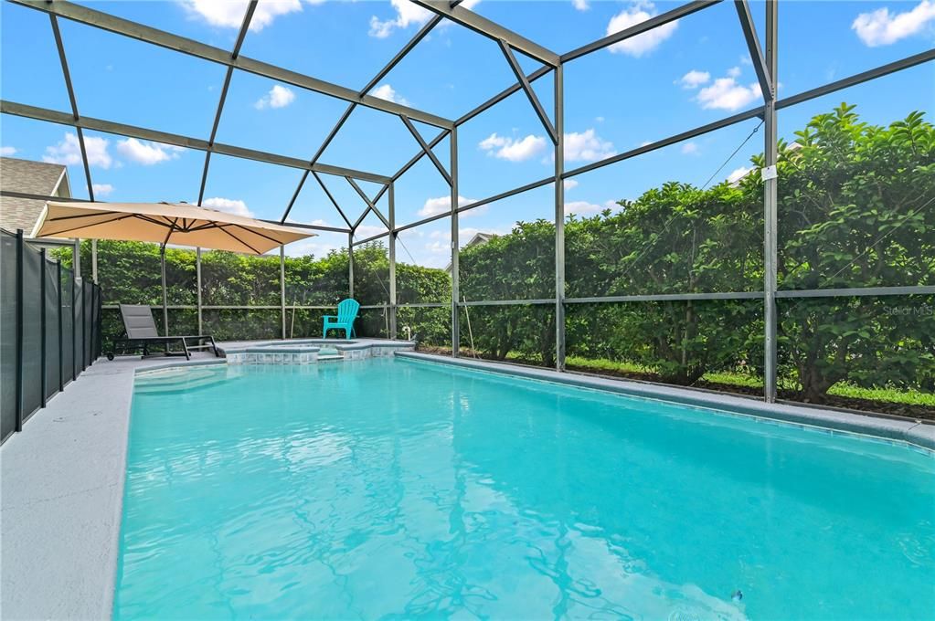 For Sale: $529,000 (6 beds, 4 baths, 2934 Square Feet)