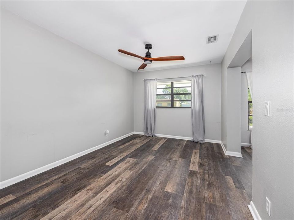 For Rent: $2,700 (4 beds, 2 baths, 1626 Square Feet)