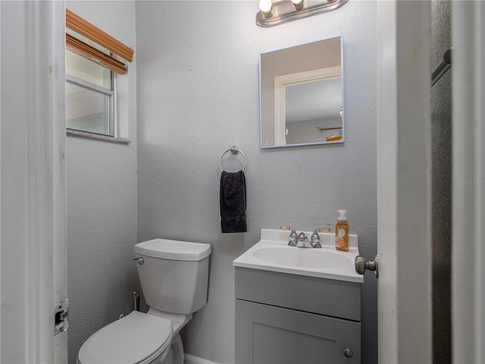 For Rent: $2,700 (4 beds, 2 baths, 1626 Square Feet)