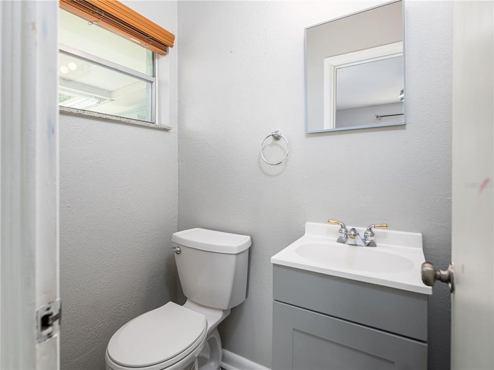 For Rent: $2,700 (4 beds, 2 baths, 1626 Square Feet)