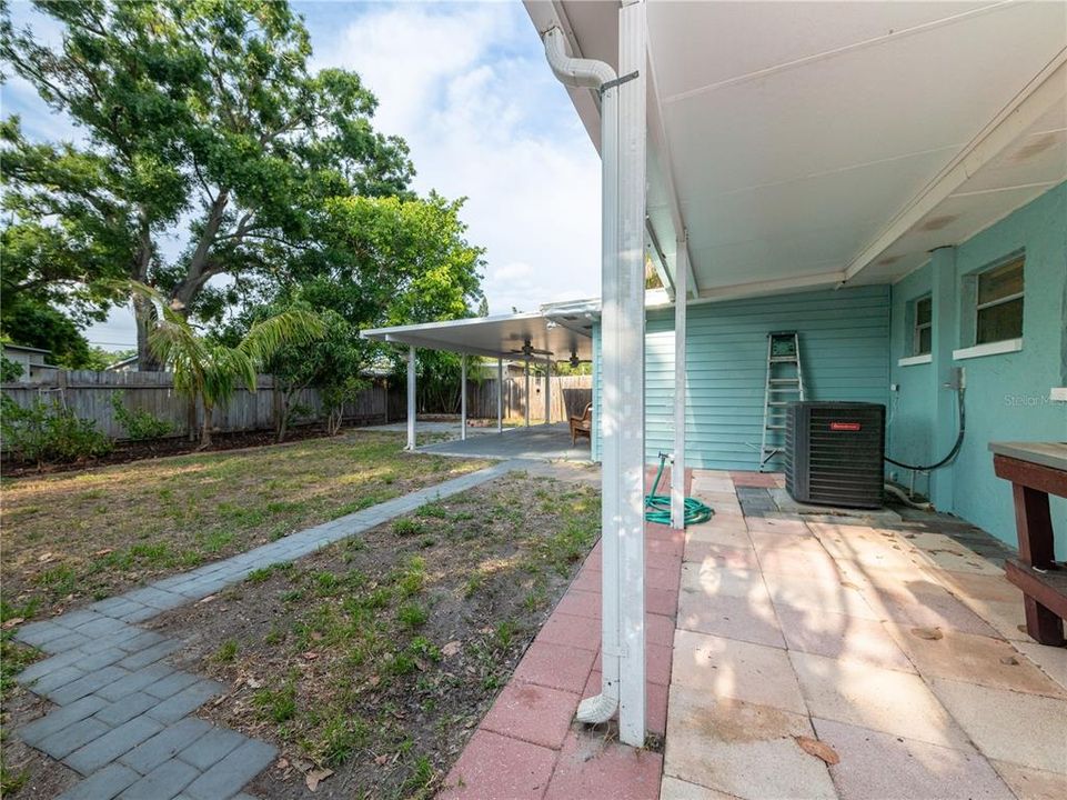 For Rent: $2,700 (4 beds, 2 baths, 1626 Square Feet)