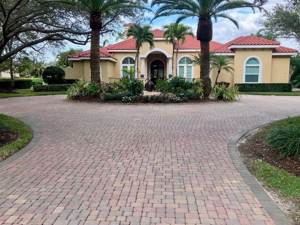 For Sale: $2,189,000 (4 beds, 3 baths, 4012 Square Feet)