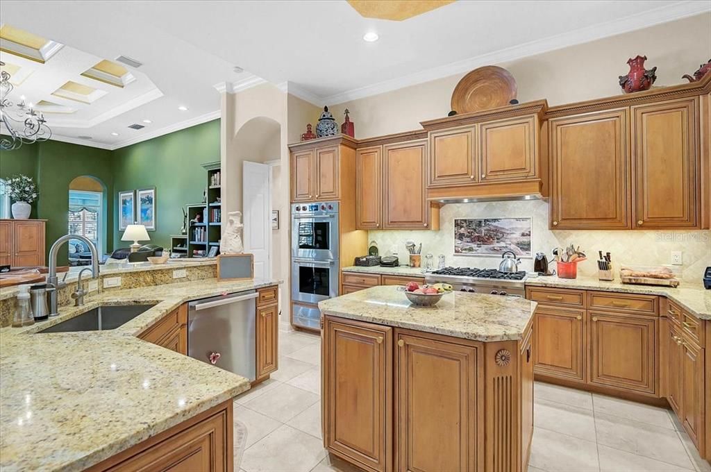 For Sale: $2,189,000 (4 beds, 3 baths, 4012 Square Feet)