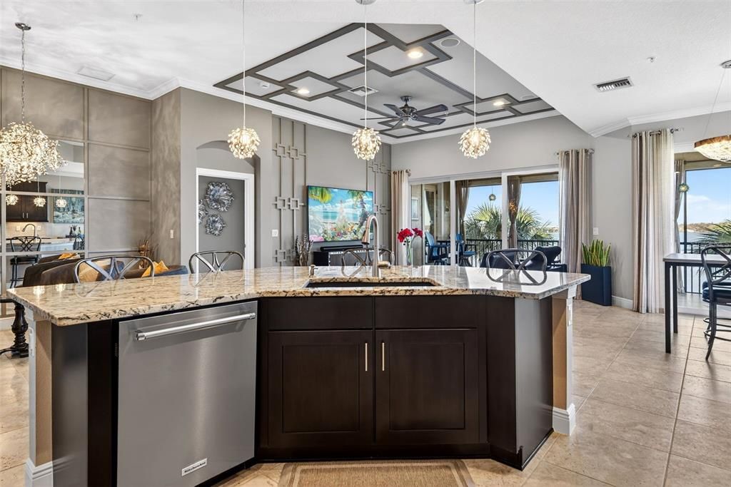 На продажу: $710,000 (3 спален, 2 ванн, 2332 Квадратных фут)