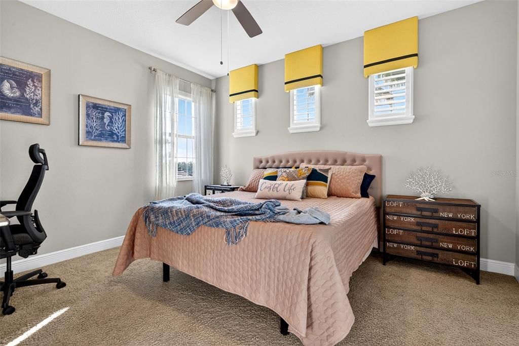 На продажу: $710,000 (3 спален, 2 ванн, 2332 Квадратных фут)