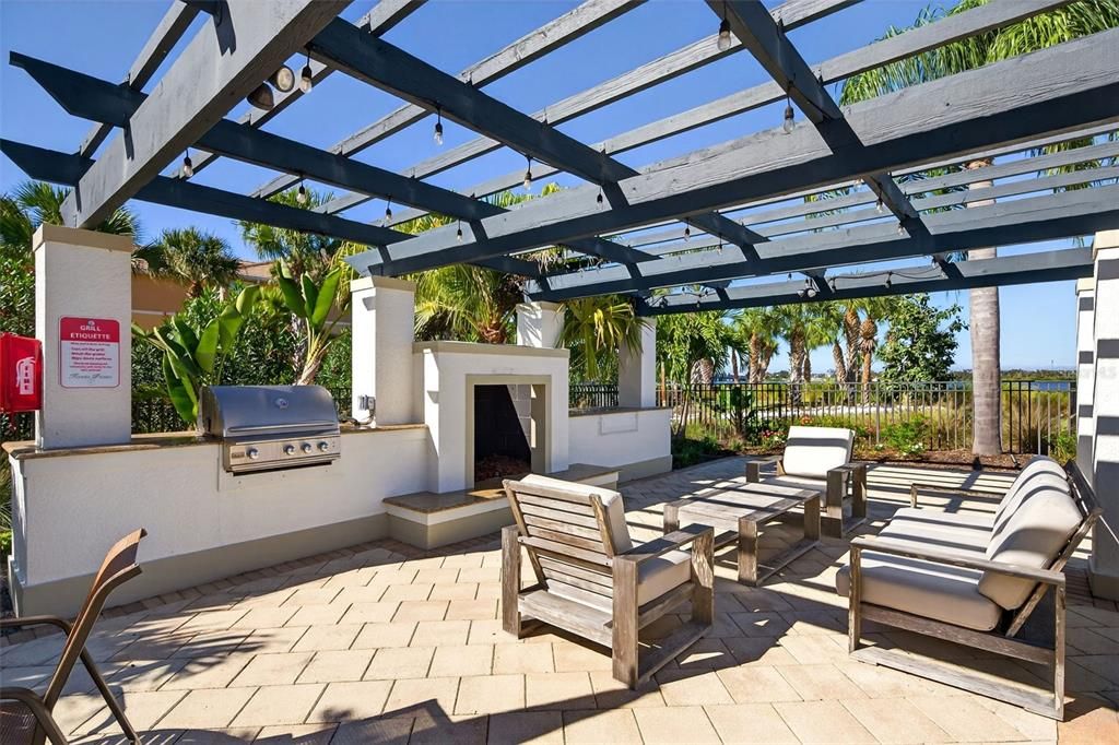 На продажу: $710,000 (3 спален, 2 ванн, 2332 Квадратных фут)