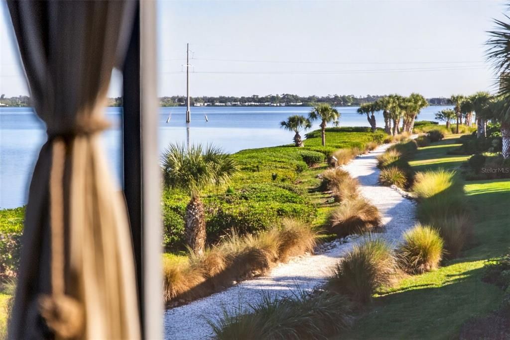 На продажу: $710,000 (3 спален, 2 ванн, 2332 Квадратных фут)