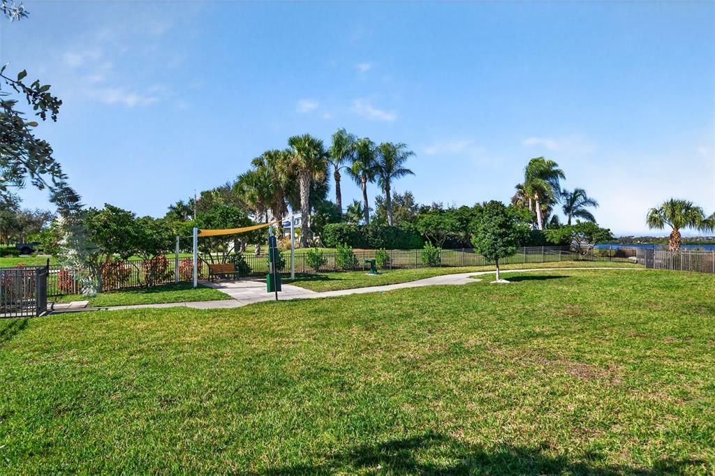 На продажу: $710,000 (3 спален, 2 ванн, 2332 Квадратных фут)