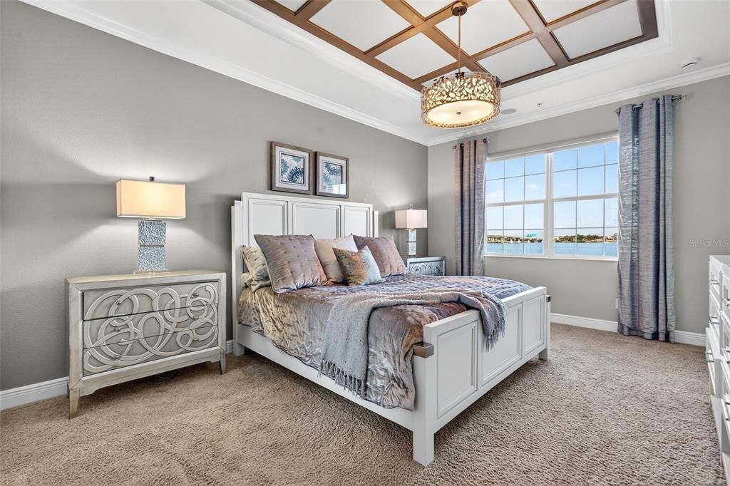 На продажу: $710,000 (3 спален, 2 ванн, 2332 Квадратных фут)