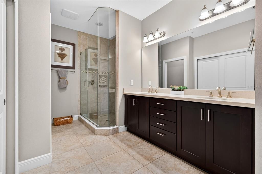 На продажу: $710,000 (3 спален, 2 ванн, 2332 Квадратных фут)