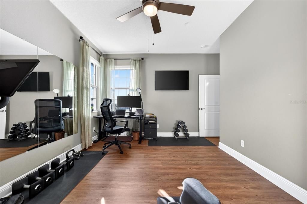 На продажу: $710,000 (3 спален, 2 ванн, 2332 Квадратных фут)