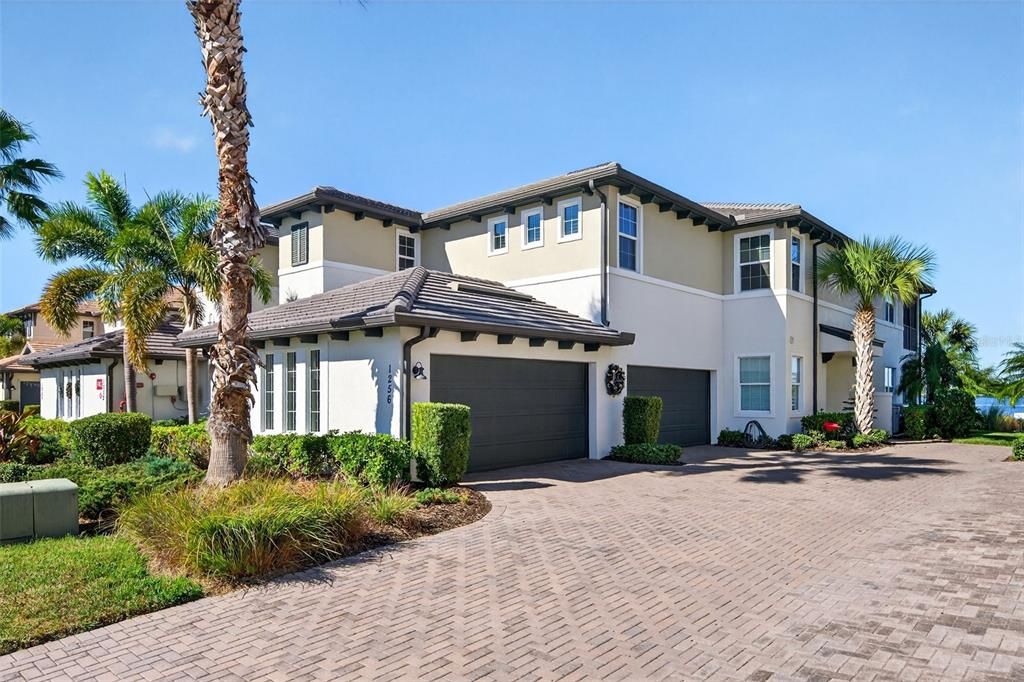 На продажу: $710,000 (3 спален, 2 ванн, 2332 Квадратных фут)