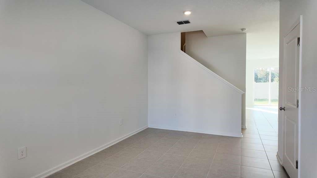 出租: $1,900 (3 贝兹, 2 浴室, 1873 平方英尺)