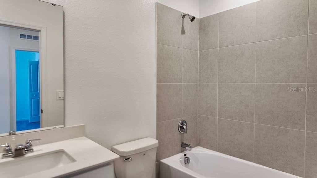 出租: $1,900 (3 贝兹, 2 浴室, 1873 平方英尺)