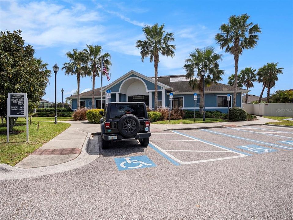 For Sale: $299,900 (3 beds, 2 baths, 1338 Square Feet)