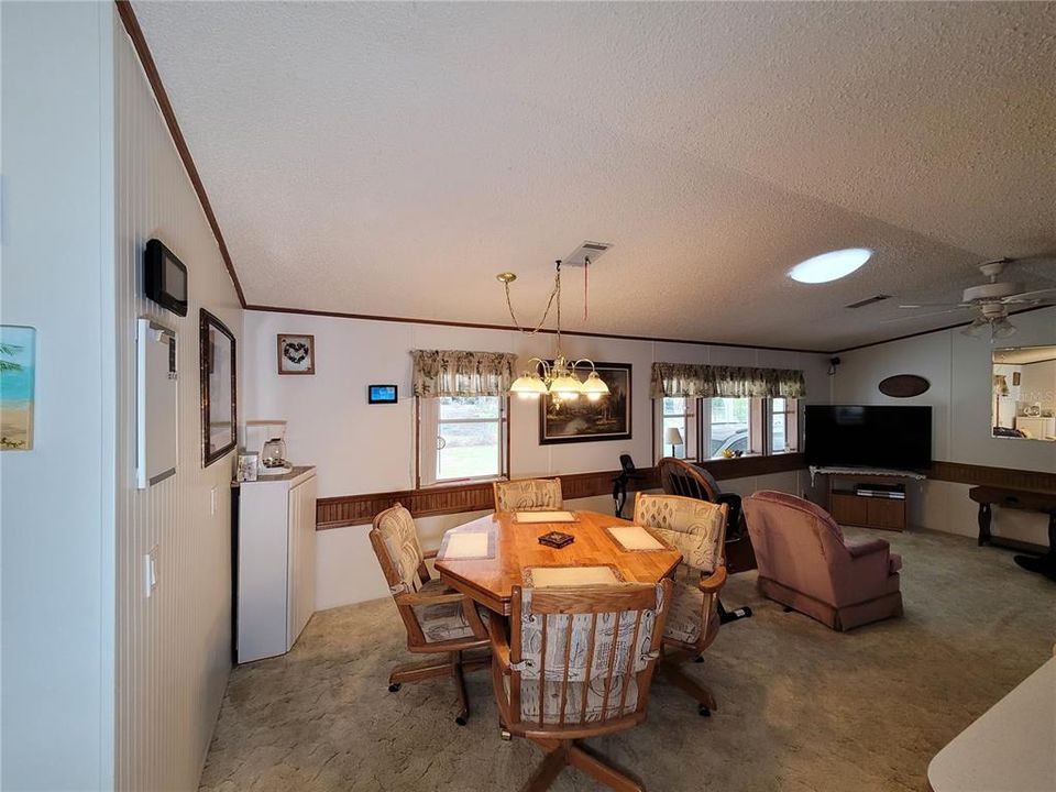 На продажу: $209,900 (2 спален, 2 ванн, 1056 Квадратных фут)