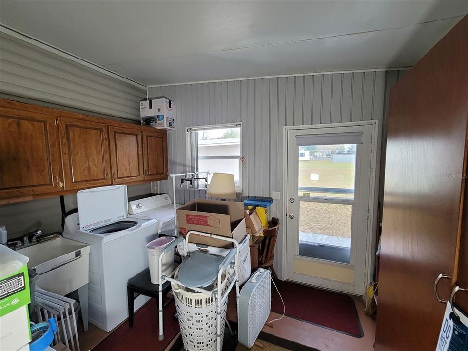 На продажу: $209,900 (2 спален, 2 ванн, 1056 Квадратных фут)