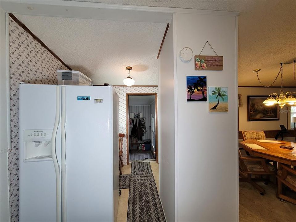 На продажу: $209,900 (2 спален, 2 ванн, 1056 Квадратных фут)