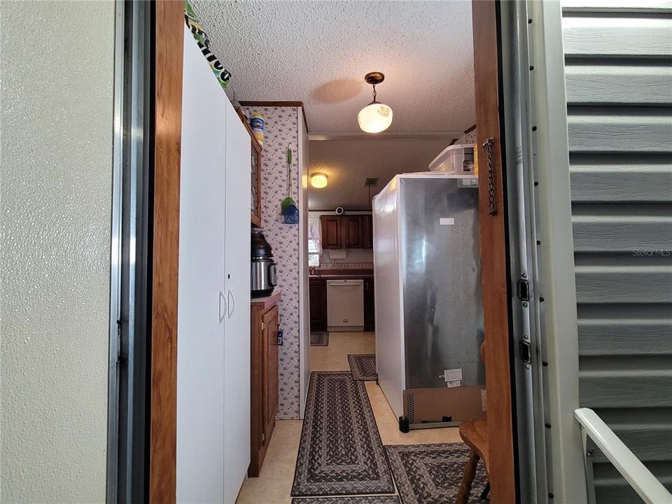 На продажу: $209,900 (2 спален, 2 ванн, 1056 Квадратных фут)