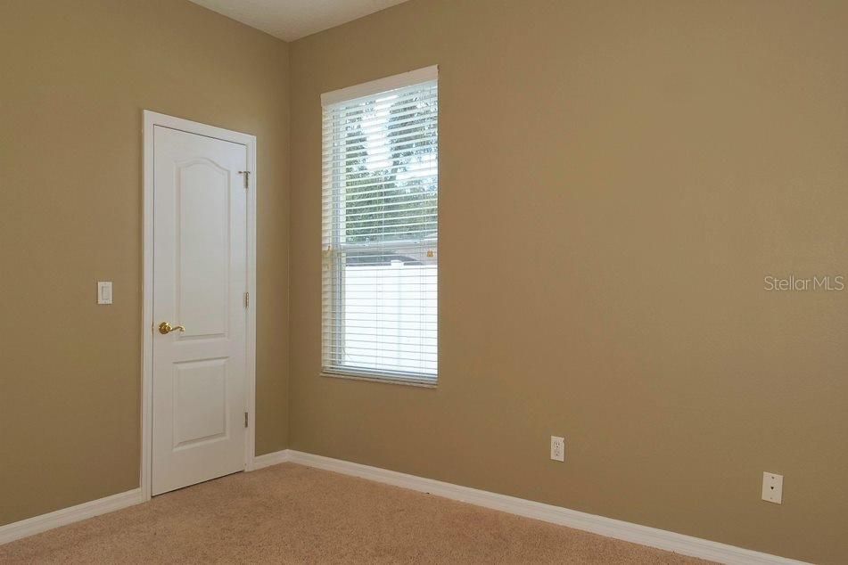 В аренду: $2,350 (3 спален, 2 ванн, 2323 Квадратных фут)