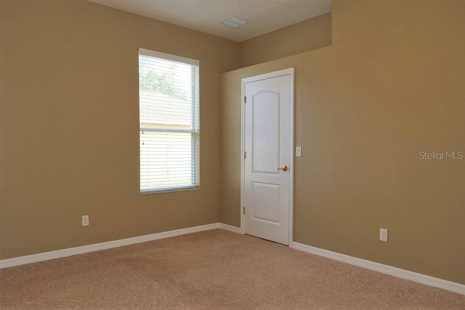 В аренду: $2,350 (3 спален, 2 ванн, 2323 Квадратных фут)