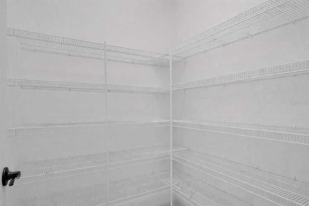 En Venta: $860,000 (5 camas, 4 baños, 3633 Pies cuadrados)