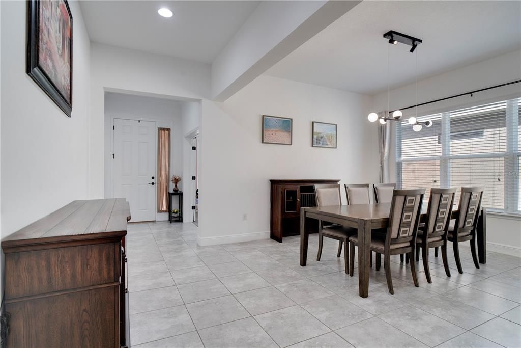 En Venta: $860,000 (5 camas, 4 baños, 3633 Pies cuadrados)