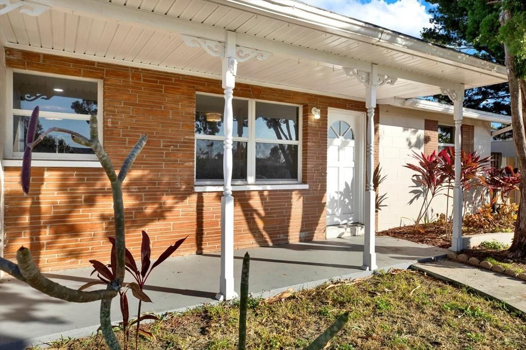 На продажу: $375,000 (4 спален, 2 ванн, 1767 Квадратных фут)