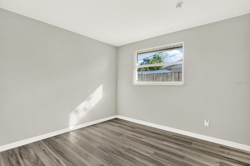 На продажу: $375,000 (4 спален, 2 ванн, 1767 Квадратных фут)