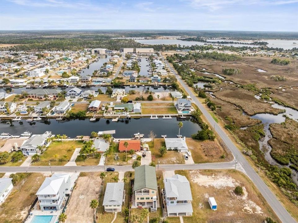 Active With Contract: $250,000 (3 beds, 2 baths, 1364 Square Feet)