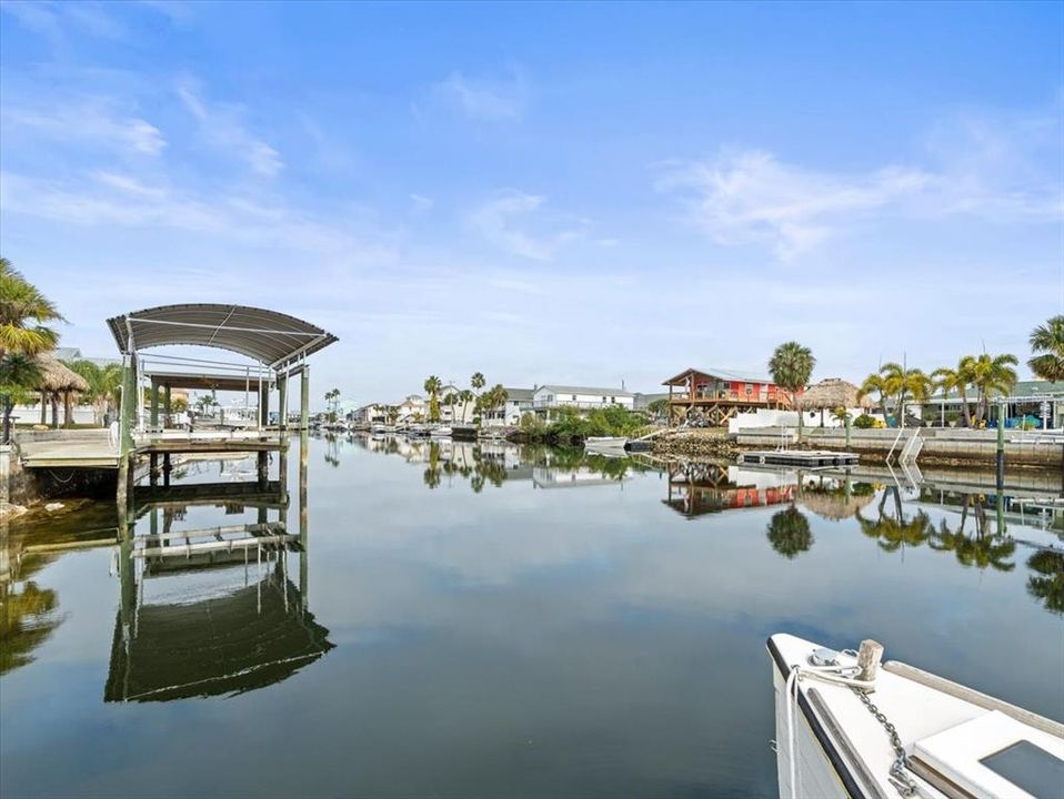 Active With Contract: $250,000 (3 beds, 2 baths, 1364 Square Feet)