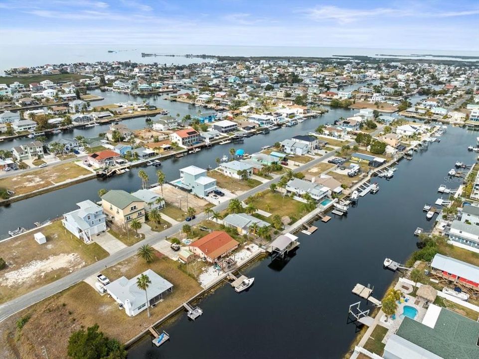 Active With Contract: $250,000 (3 beds, 2 baths, 1364 Square Feet)