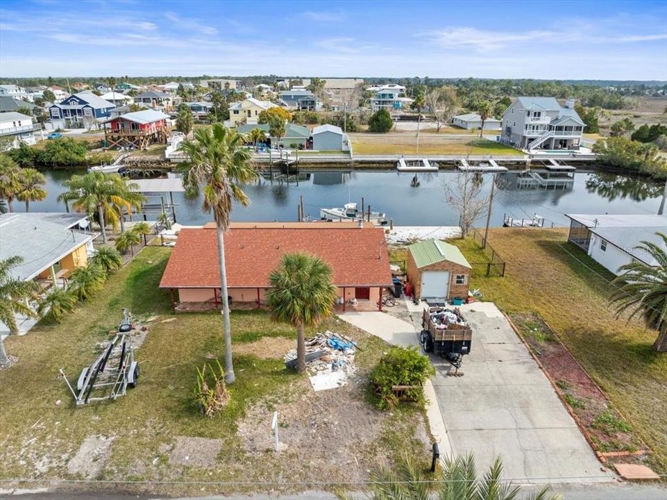 Active With Contract: $250,000 (3 beds, 2 baths, 1364 Square Feet)