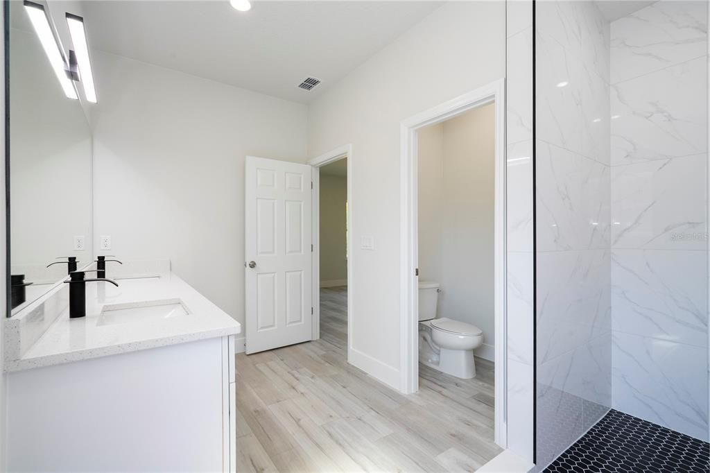 待售: $279,990 (3 贝兹, 2 浴室, 1494 平方英尺)