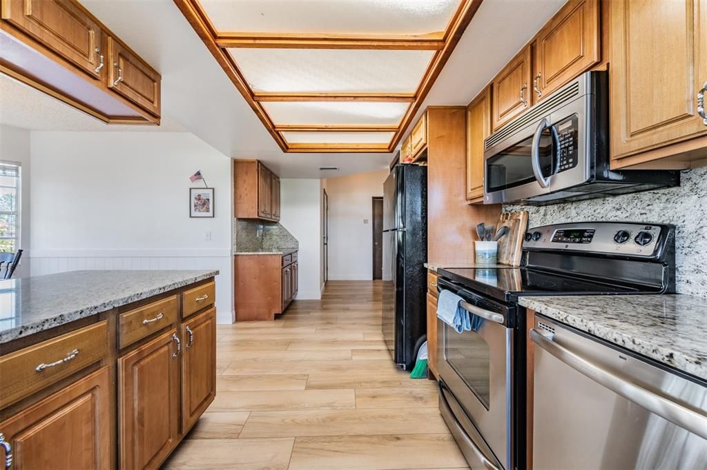 En Venta: $376,950 (3 camas, 2 baños, 1484 Pies cuadrados)