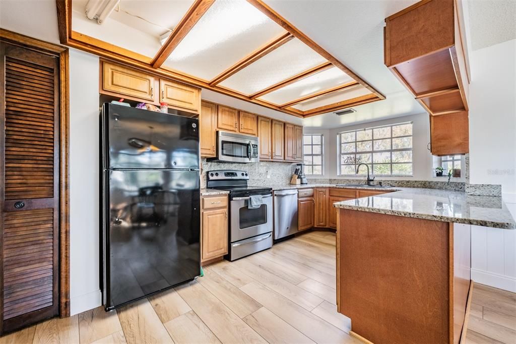 En Venta: $376,950 (3 camas, 2 baños, 1484 Pies cuadrados)