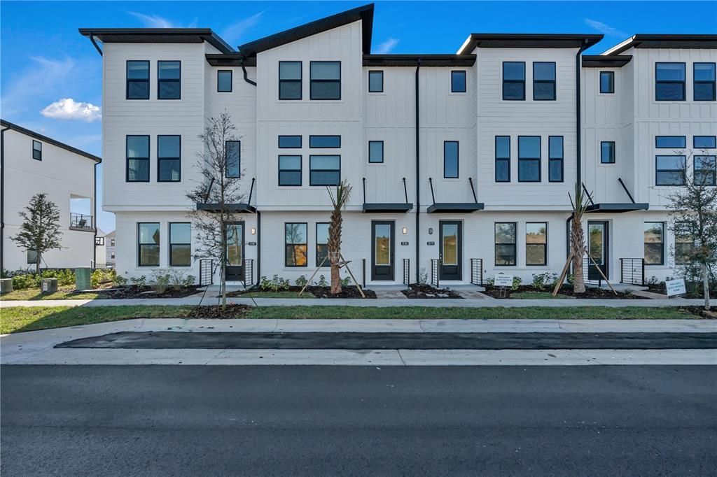 В аренду: $3,250 (3 спален, 3 ванн, 2072 Квадратных фут)