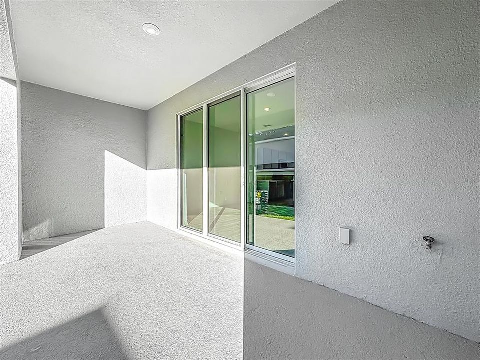 For Rent: $2,000 (3 beds, 2 baths, 1673 Square Feet)