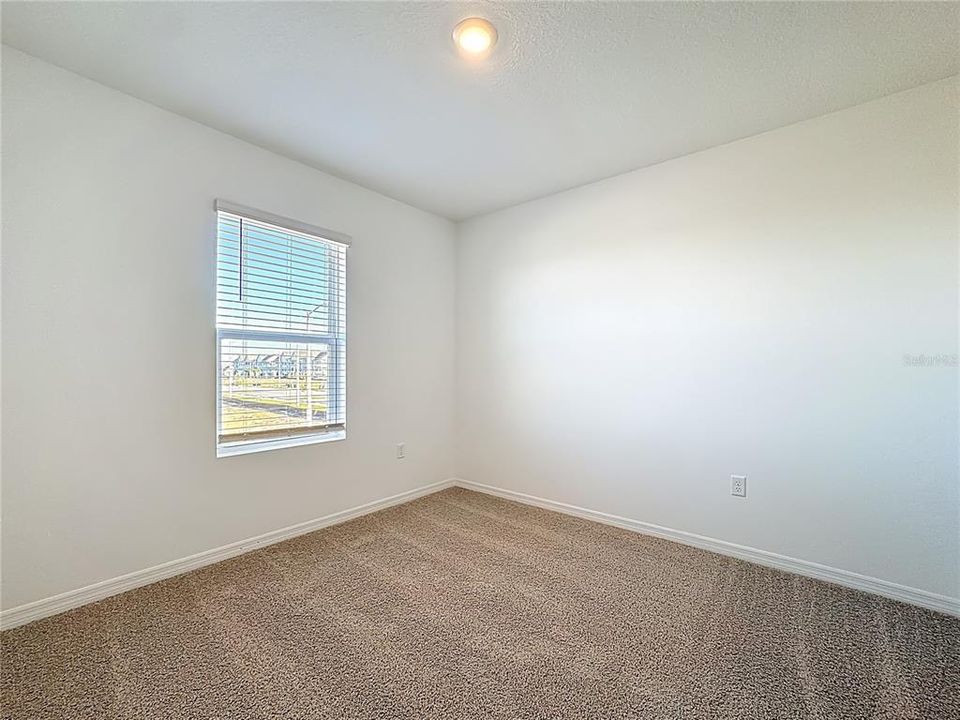 For Rent: $2,000 (3 beds, 2 baths, 1673 Square Feet)