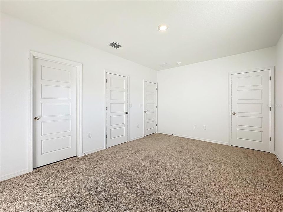 For Rent: $2,000 (3 beds, 2 baths, 1673 Square Feet)