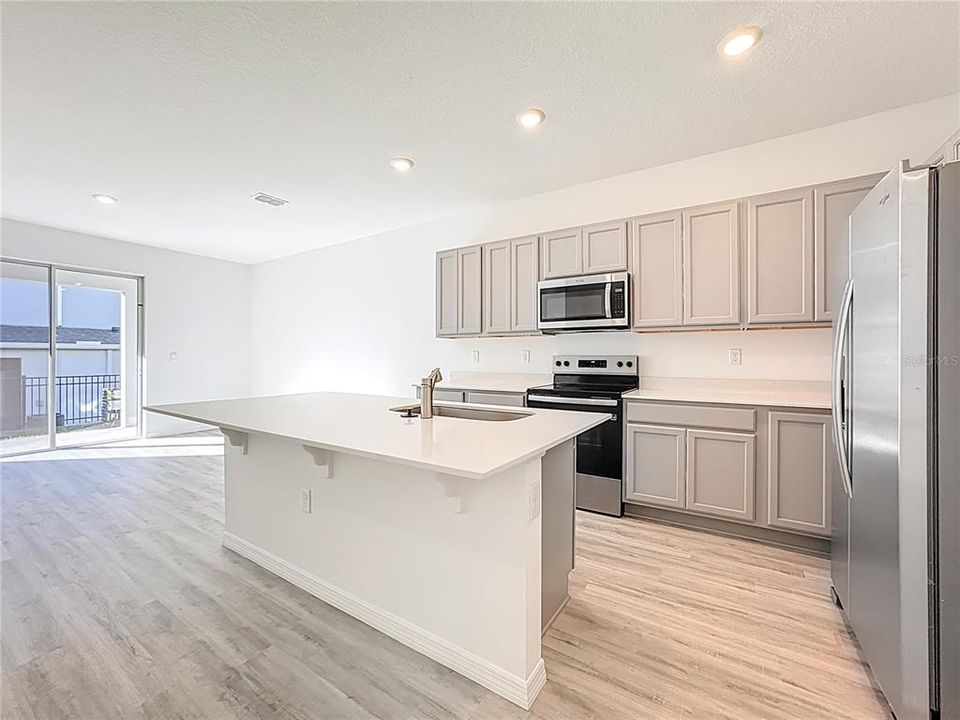 For Rent: $2,000 (3 beds, 2 baths, 1673 Square Feet)