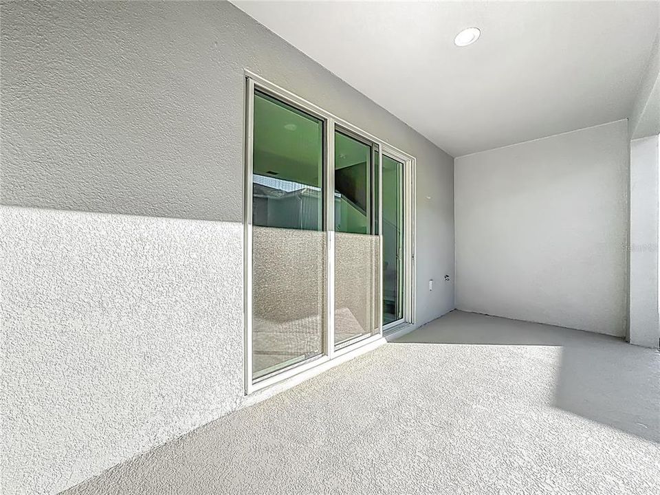 For Rent: $2,000 (3 beds, 2 baths, 1673 Square Feet)