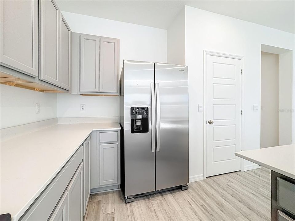 For Rent: $2,000 (3 beds, 2 baths, 1673 Square Feet)