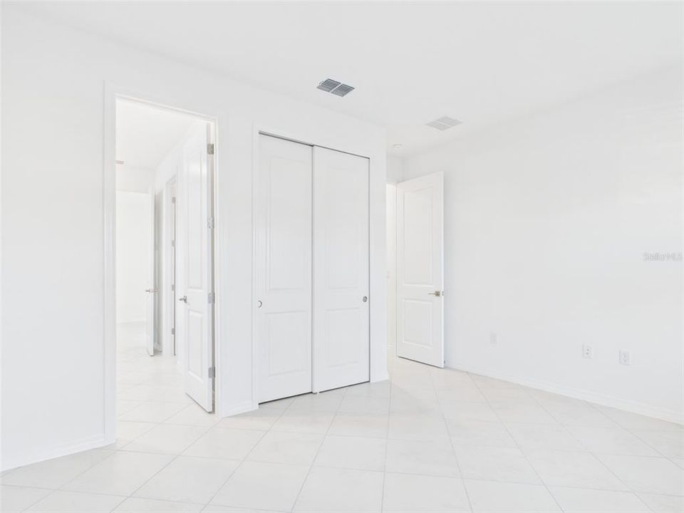 En Renta: $2,500 (4 camas, 3 baños, 2645 Pies cuadrados)