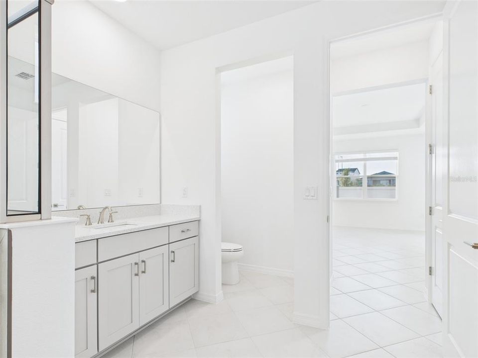 En Renta: $2,500 (4 camas, 3 baños, 2645 Pies cuadrados)