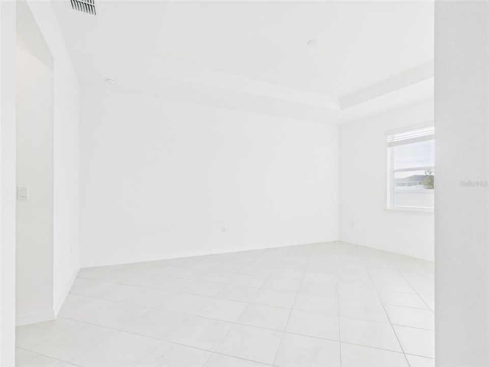 En Renta: $2,500 (4 camas, 3 baños, 2645 Pies cuadrados)