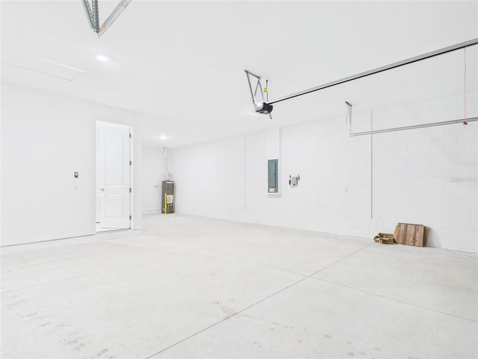 En Renta: $2,500 (4 camas, 3 baños, 2645 Pies cuadrados)