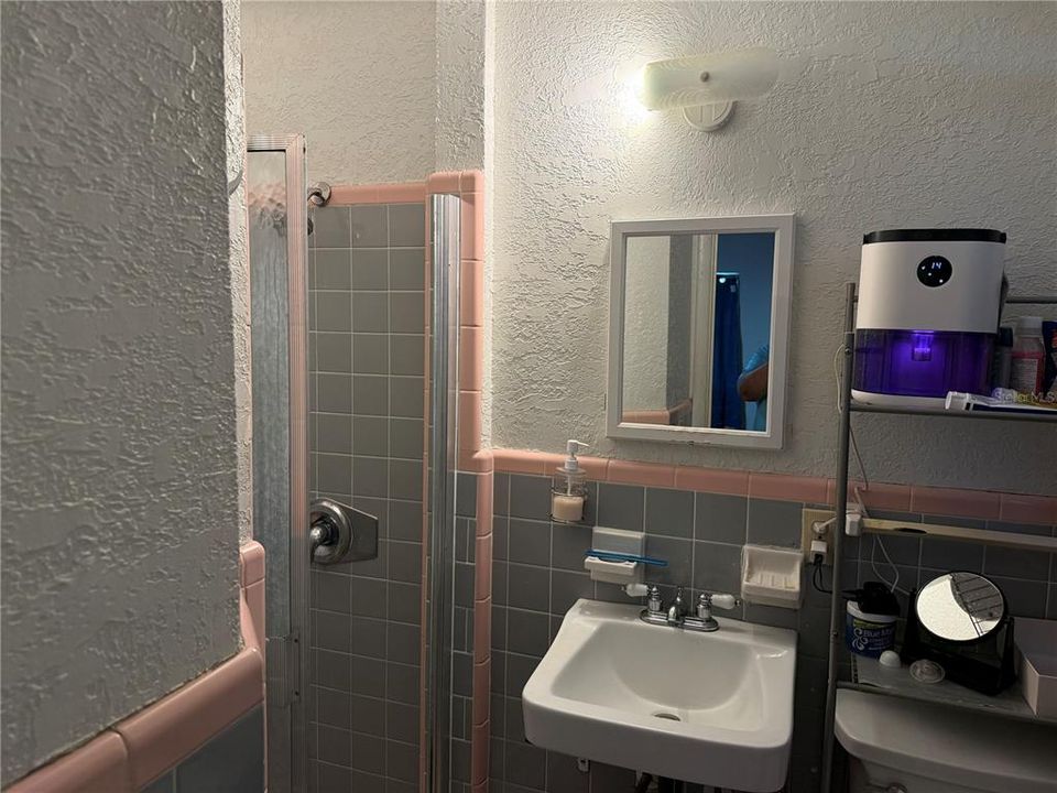 For Sale: $255,000 (3 beds, 2 baths, 1320 Square Feet)